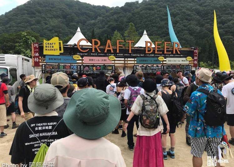 Craft beer stand at Fuji Rock. Image courtesy of Fuji Rockers.org