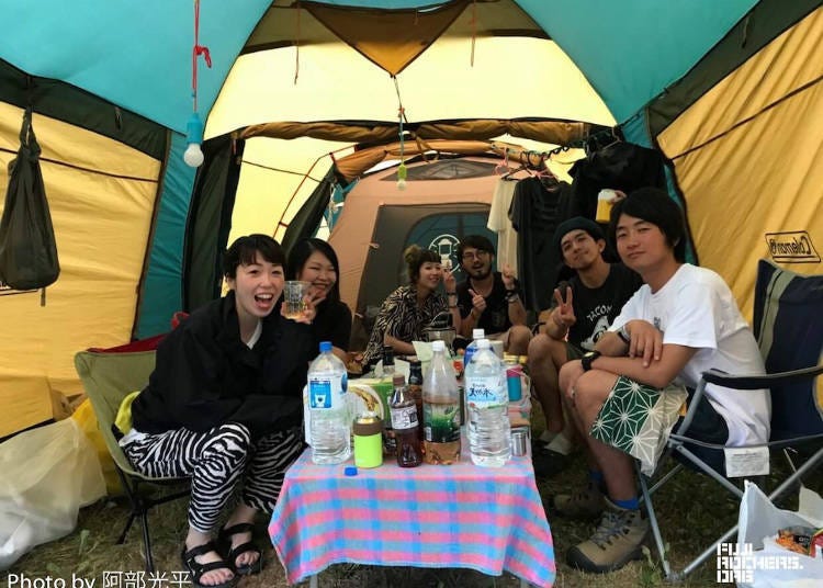Participants enjoying camping. Image courtesy of Fuji Rockers.org