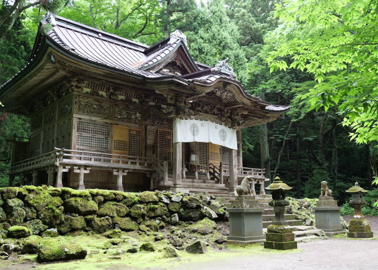 十和田神社の拝殿