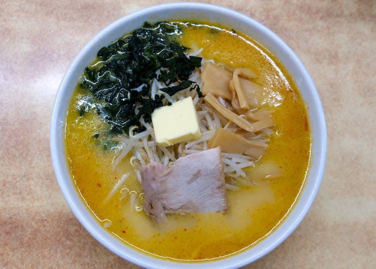 Miso curry milk ramen with butter, at 880 yen (with tax)