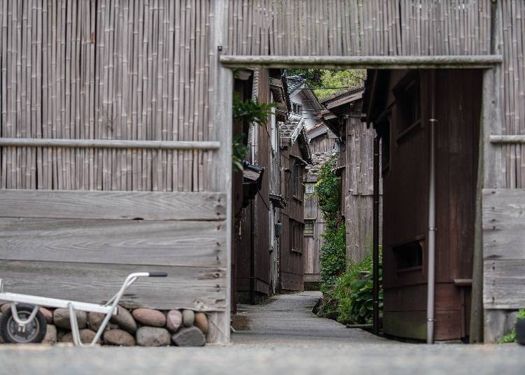 2. Explore Shukunegi: Where the historical townscape remains