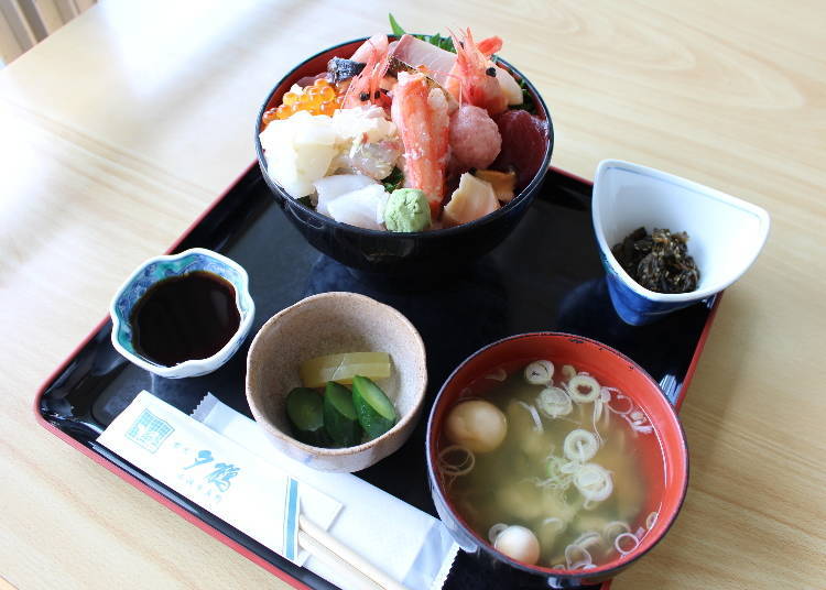 海鮮丼飯「上」（1800日圓未含稅價格）