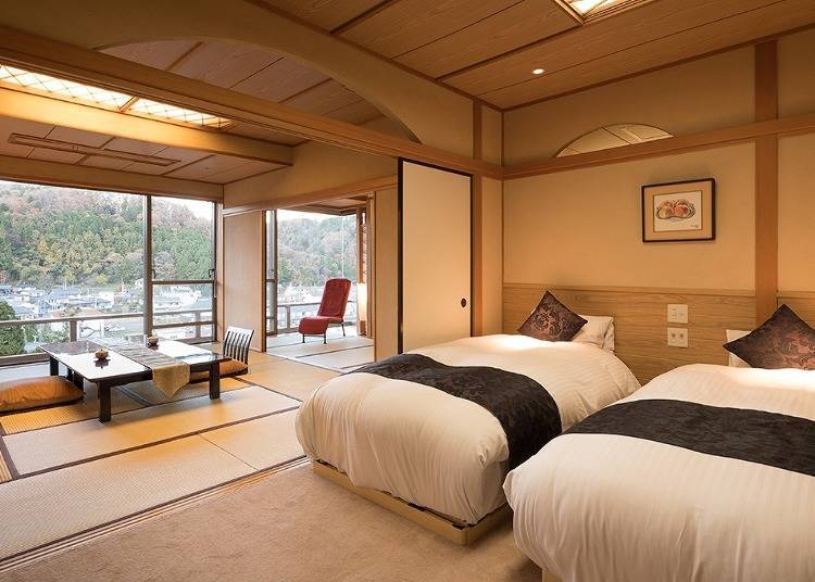 One of the hybrid Japanese and Western-style rooms in the “Hiten Kan” for up to seven people, starting from 24,000 yen. Photo provided by Sendai Akiu Hot Spring HOTEL SAKAN