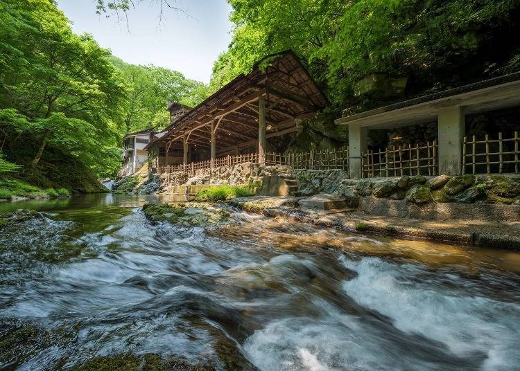 Foto dengan ihsan Yosenkaku Iwamatsu Ryokan