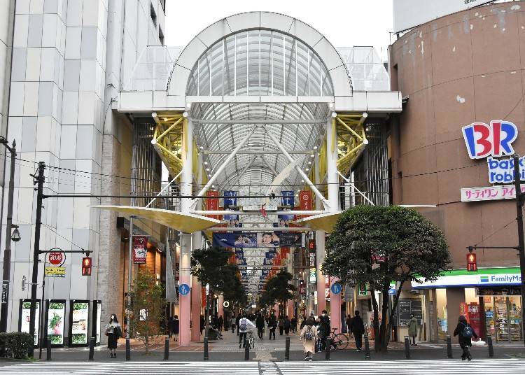 Vlandome Ichibancho, yang ramai dikunjungi para pembelanja