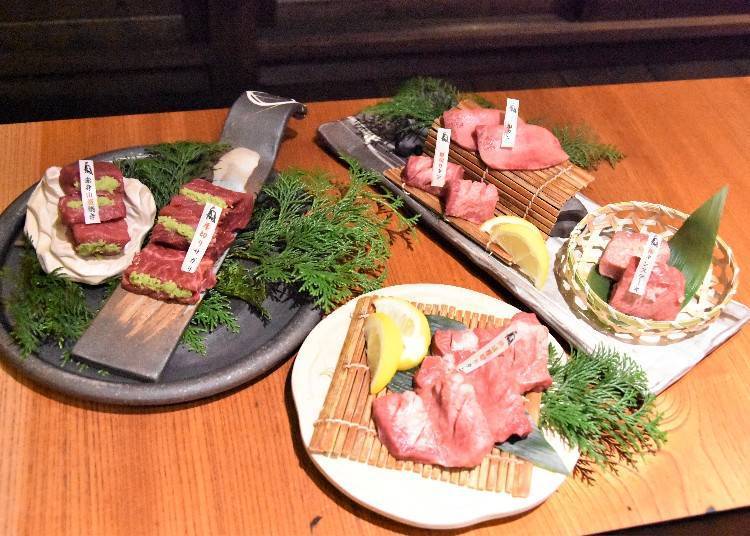 1. Yakiniku Gyujin Ichibancho (Yakiniku Gyūjin Ichibanchō): Rasai daging lembu matang dalam ruang bergaya Jepun