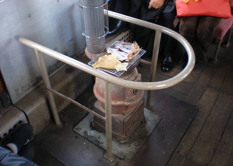 Stove train specialty: Stove-grilled dried squid!