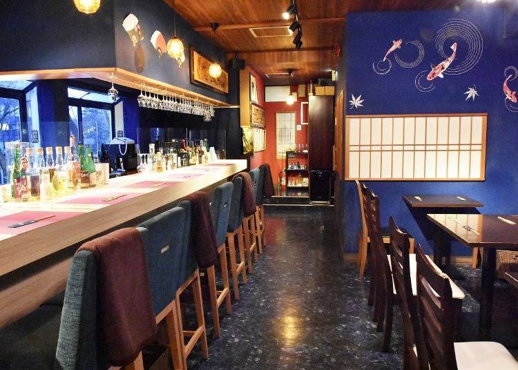 很多顧客來到此餐廳不單只是為了日本酒，也有很多客人是以用餐為目的。
