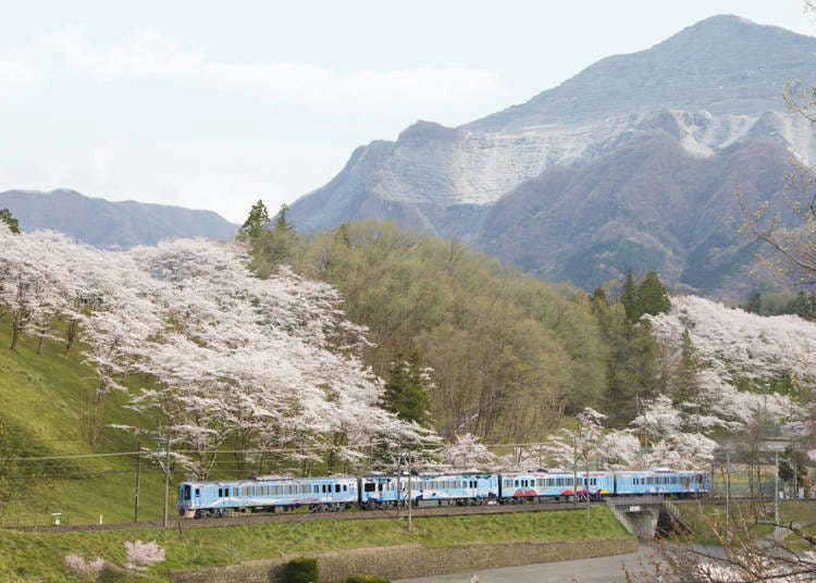 52 Seats of Happiness: Brunch on Japan's Restaurant Train!