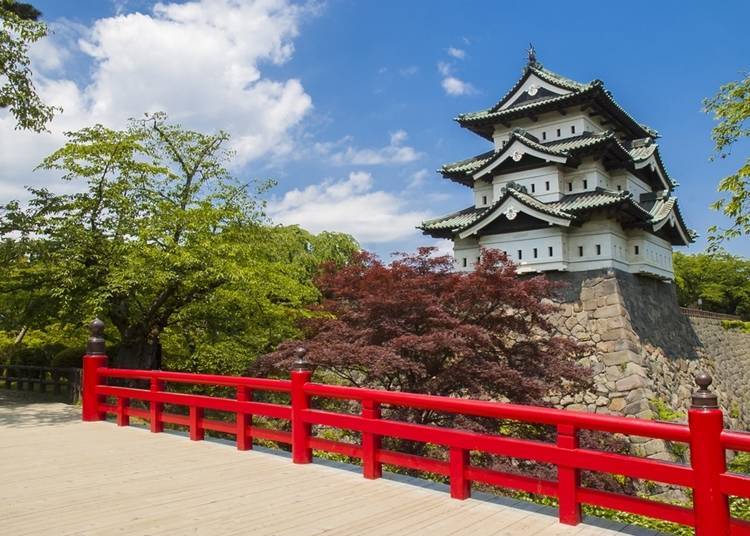 The three-story castle tower of Hirosaki Castle