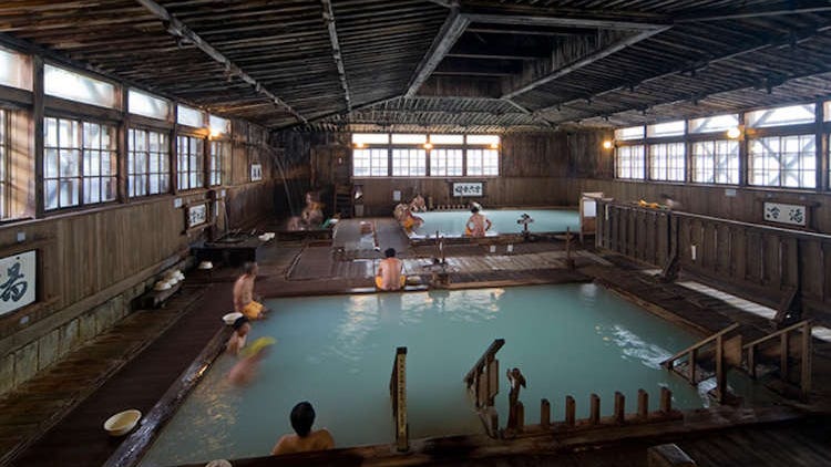 9 Incredible Aomori Onsen Hot Spring Villages & Ryokan