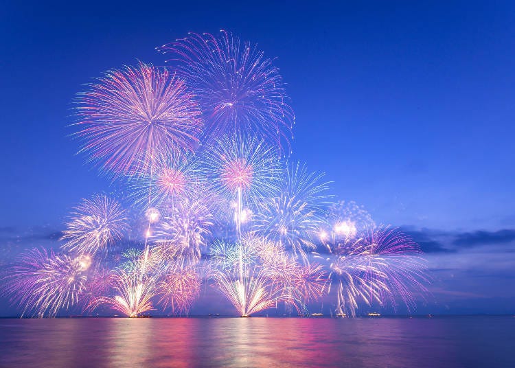 Check Out these World-Famous Japanese Fireworks Celebrations!