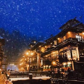 2D1N Ginzan Onsen & Zao's Frost-Covered Trees Tour from Tokyo
(Photo: Klook)