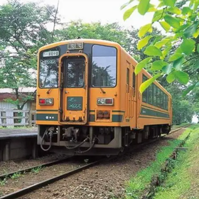 津輕鐵道・暖氣列車
照片素材：站內