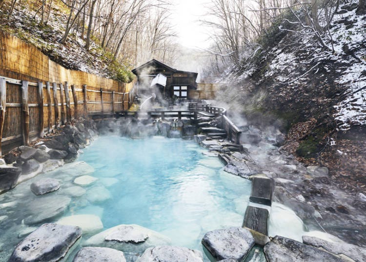 Warm spring waters run through the Zao mountain range—providing a sense of openness!