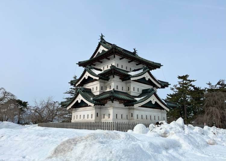 ■15:00　弘前城的和風雪景