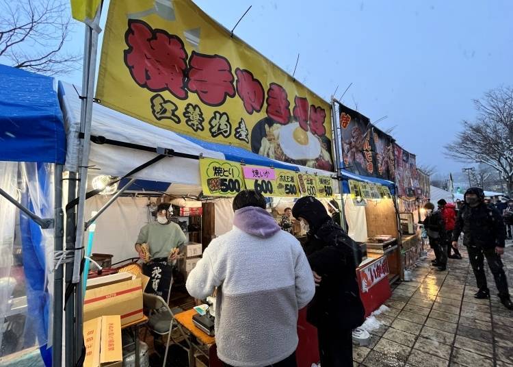 ■11:00　横手市内漫遊，戶外攤販與冬市