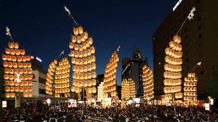 【2023年舉辦】日本東北三大祭之秋田竿燈祭介紹！內行必看刺激亮點統整～
