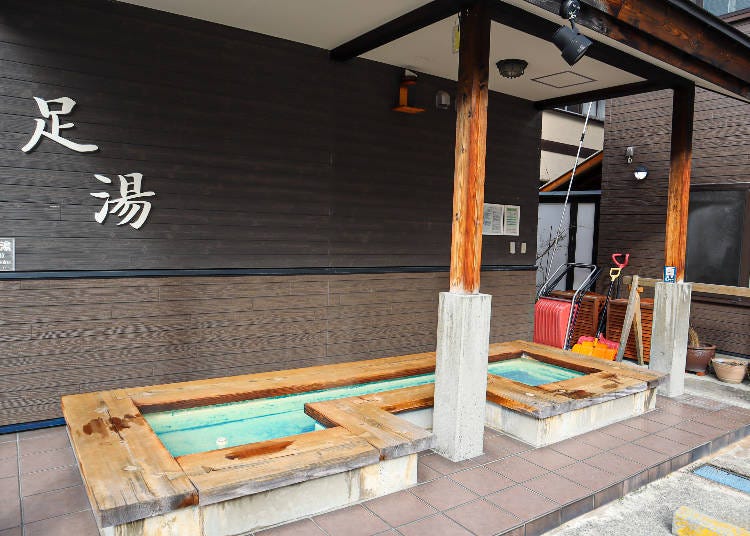 Foot baths are a great way to relax after a long hike. (Photo courtesy of Expedition Japan.)