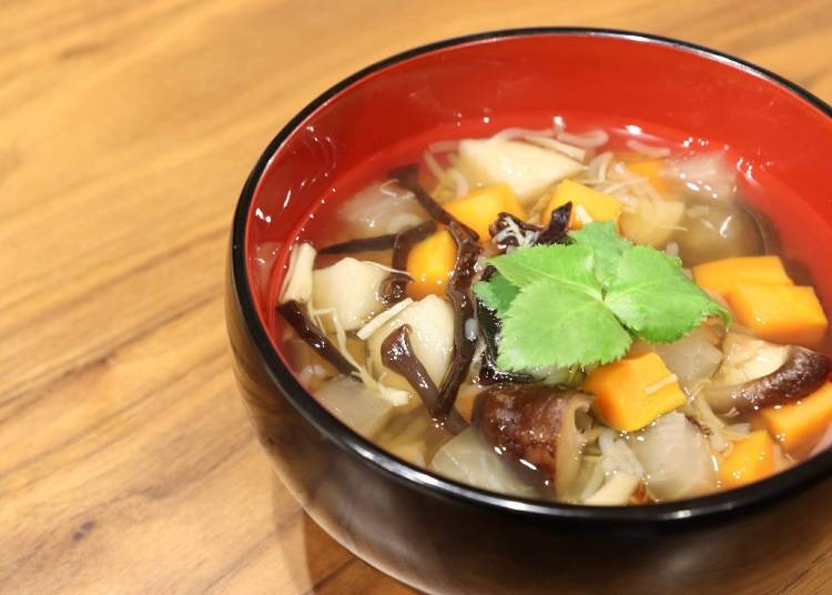 Typical Aizu kozuyu made with various local vegetables in a clear dashi broth. (Image photo. Credit: PIXTA)