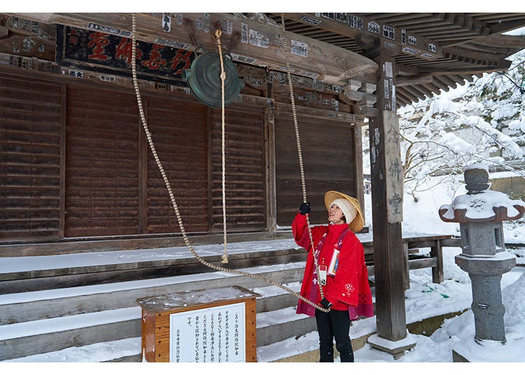 Nembutsu-do Hall – where you can turn the prayer beads and make a wish