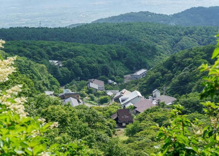高湯溫泉:坐落山間、聲名遠播的溫泉鄉。(照片提供:福島市觀光會議協會)