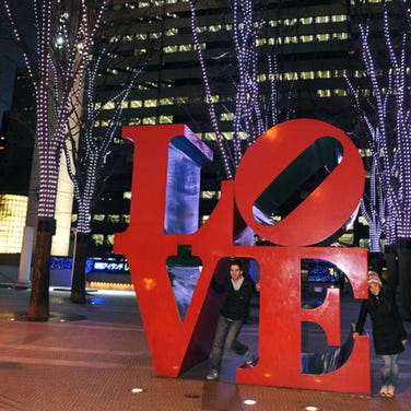 新宿アイランドタワーloveオブジェ 新宿 ランドマーク モニュメント Live Japan 日本の旅行 観光 体験ガイド 新宿アイランドタワーloveオブジェ 新宿 ランドマーク モニュメント Live Japan 日本の旅行 観光 体験ガイド