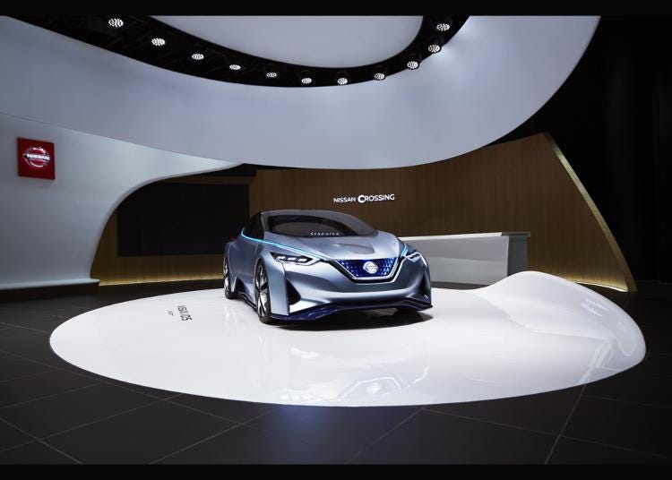 10.NISSAN CROSSING