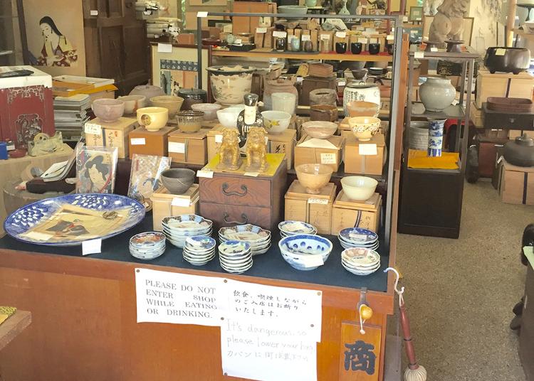 Awesome Things to Do In Japan: Most Popular Antique Stores in