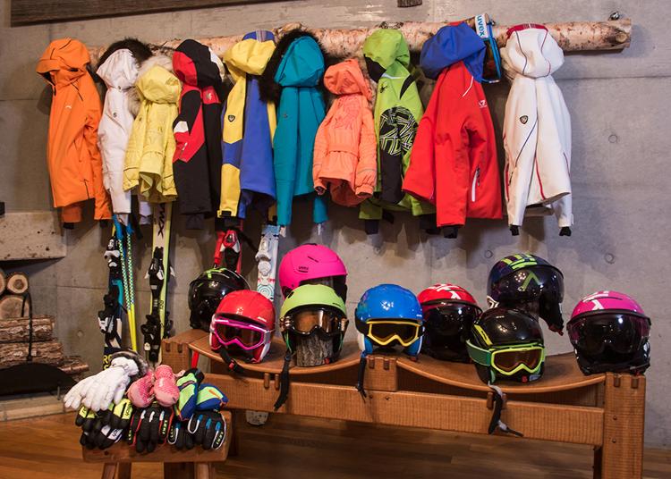 6.SKI SHOP JIRO