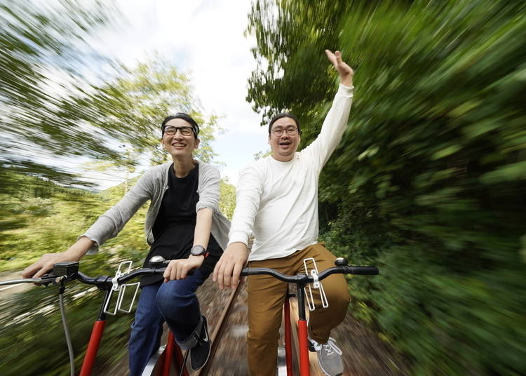 A fun ride on a railbike