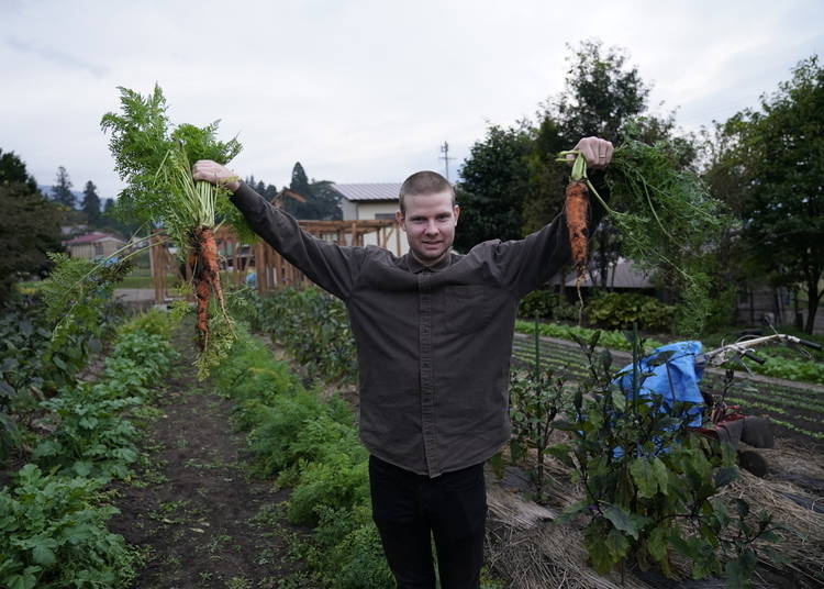 Picking vegetables that will later be used in a meal