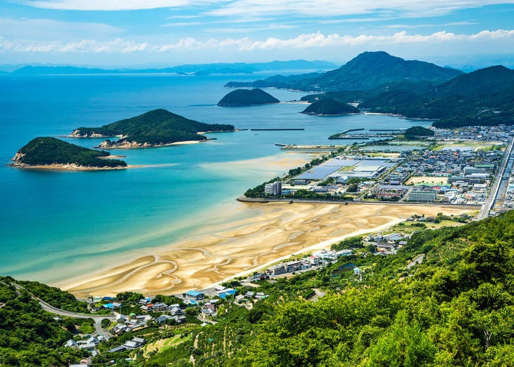 Mitoyo City stretches out toward the Seto Inland Sea (Photo: Mitoyo Office of Tourism)