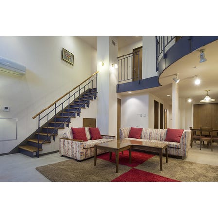 Mountain View Maisonette Suite (101 ㎡ / Capacity For 4 Persons / Non-Smoking)