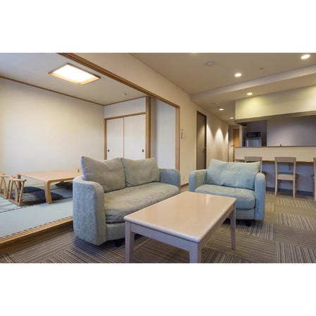 Japanese-Western-Style Room With Living Room (6 People / Extra Bed / Non-Smoking)