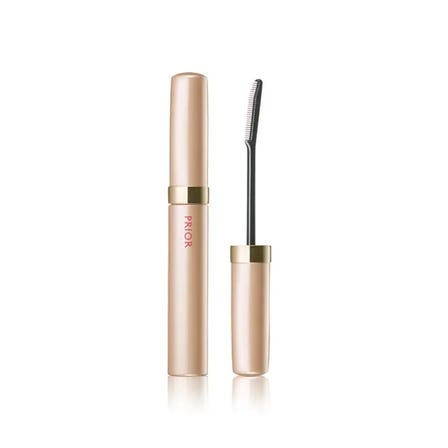 The ``slender comb'' lifts from the roots to beautifully correct drooping eyelashes.
Maintains natural upward eyelashes that feel shiny and firm.