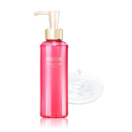 Replenishes moisture as if using a 10-minute sheet mask. For bright, firm and glossy skin.
Makes fine wrinkles caused by dryness less noticeable.