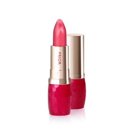 Rich color that is moist and glossy. Lips with clear contours and even vertical wrinkles remain smooth. 
Clears dullness and brightens your skin.
Contains moist care ingredients to prevent dryness and roughness of lips.