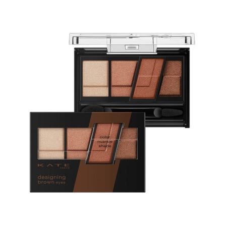 Incorporating color shadows to expand the sense of openness and width of the eyes.
color brown shadow