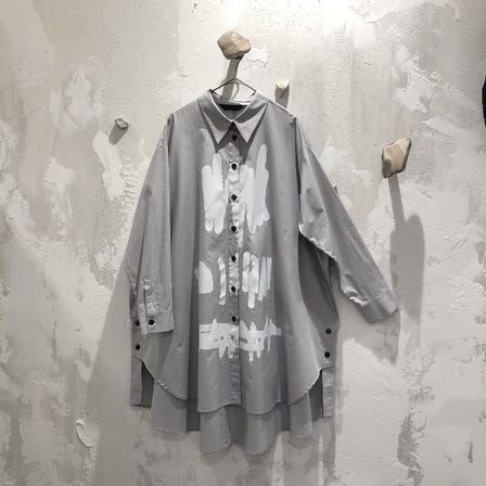 MOYURU

2021 Spring Collection

Shirt    ¥23000

White / Gray
