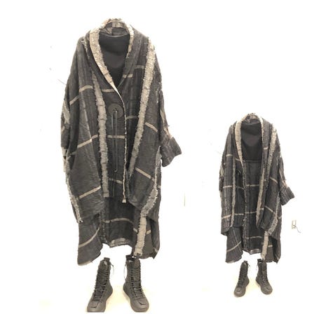 2021 AUTUMN & WINTER COLLECTION 

ART DESIGN COAT ¥69000

Made in Japan