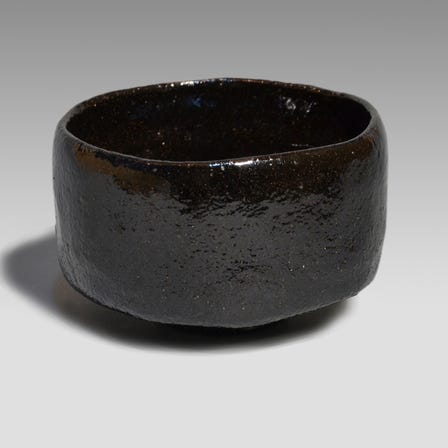 Kuro Chawan (made by Ohi Chozaemon IX)<br />
*Kuro Chawan: black tea bowl