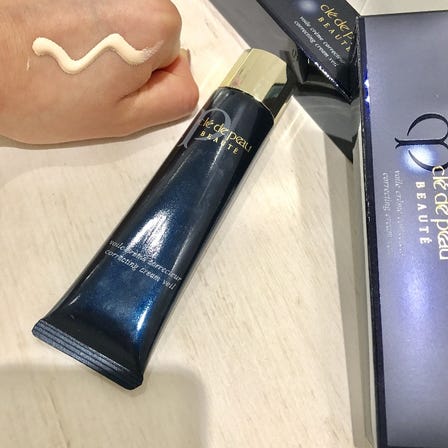 SHISEIDO Cle de peau BEAUTE
CPB Voir couture 

Your skin is bright and clarity up, beautifully finishedIt is a popular pre-makeup ☆
We stock again, as there are limited numbers ♪ as soon as possible ♪
