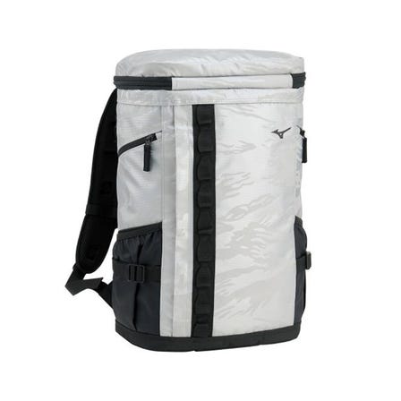 バックパック / 30リットル
カジュアルにも使えるターポリン製のバッグパック

#mizuno #backpack #bag #team_bag
