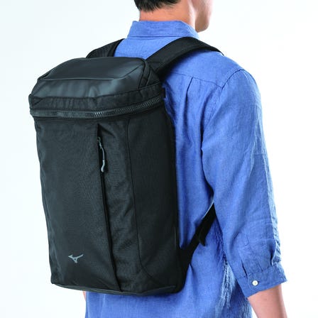 BACKPACK WITH RAIN COVER / 16 liters
带有防雨罩的背包即使在突然下雨的情况下也很安全。
可以存储A4尺寸的笔记本电脑和平板电脑。

#mizuno #backpack #rain_cover #bussines_bag