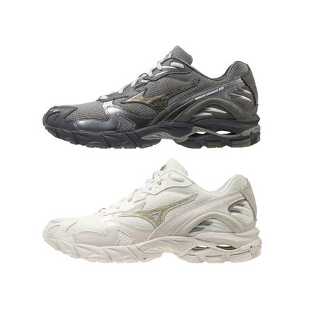 WAVE RIDER 10 / SNEAKERS
Reprint model of WAVE RIDER 10.
The original details at the time of release in 2006 have been faithfully reproduced.

#mizuno #wave_rider_10 #wave_rider #sneakers  #leather_model