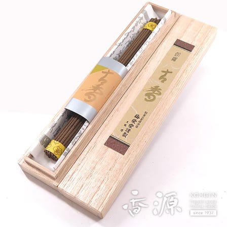 Japanese Incense, Baieido incense sticks, Kyara Kokoh, one roll, Japanese fragrance, aroma

Kyara Kokoh is the highest quality Kyara blend incense of Baieido maker.