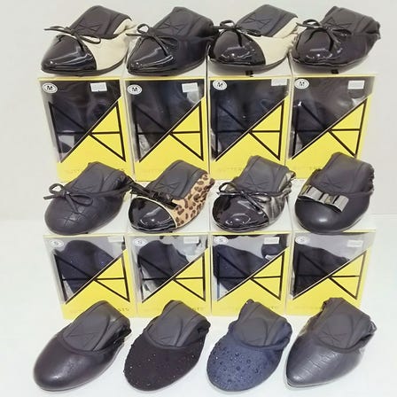 [Foldable Shoes]<br />
Easy to store, and perfect for sightseeing or just relaxing at your hotel or during the flight