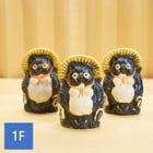 外国人に人気の商品ベスト５

 ①ミニ狸／信楽陶器卸商業協同組合