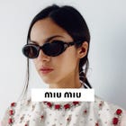 miumiu特集
◎期间：6月10日（星期三）－7月14日（星期二）
◎地点：阪急梅田总店 7楼 眼镜沙龙
我们将于6月10日（星期三）至7月14日（星期二）举办miumiu特集。期间将展示众多新品及人气款式，欢迎前来选购。